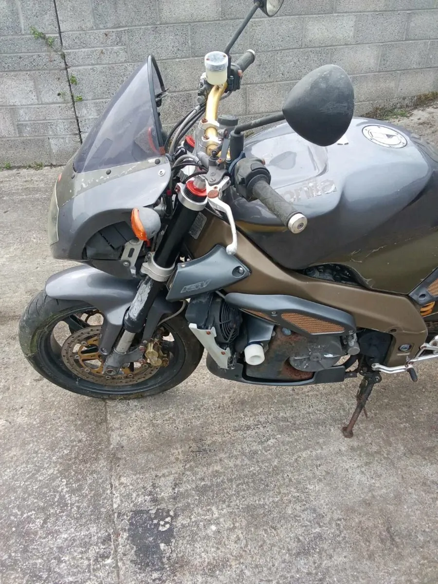 Honda Fireblade and Aprilla Tuono for breaking - Image 2