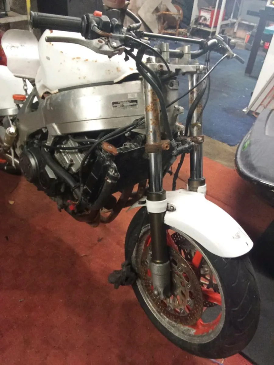 Honda Fireblade and Aprilla Tuono for breaking - Image 4