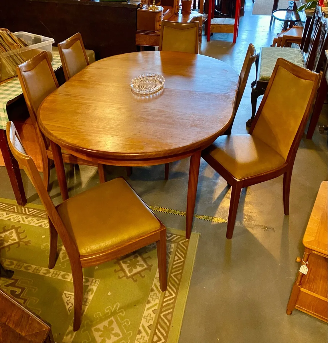 G Plan dining set - Image 1