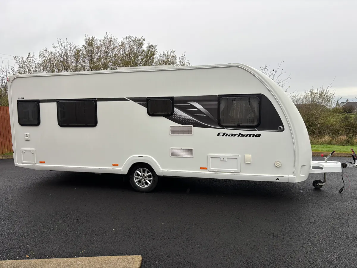 2022 Swift charisma 8ft island bed - Image 4