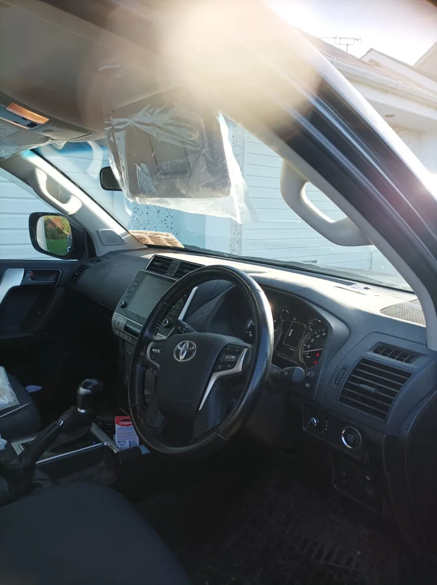 Toyota Landcruiser - Image 4