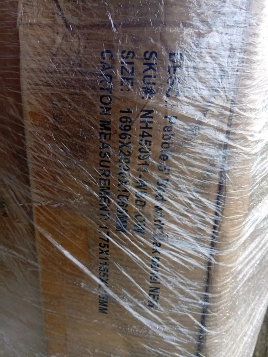 King size bed - Image 3