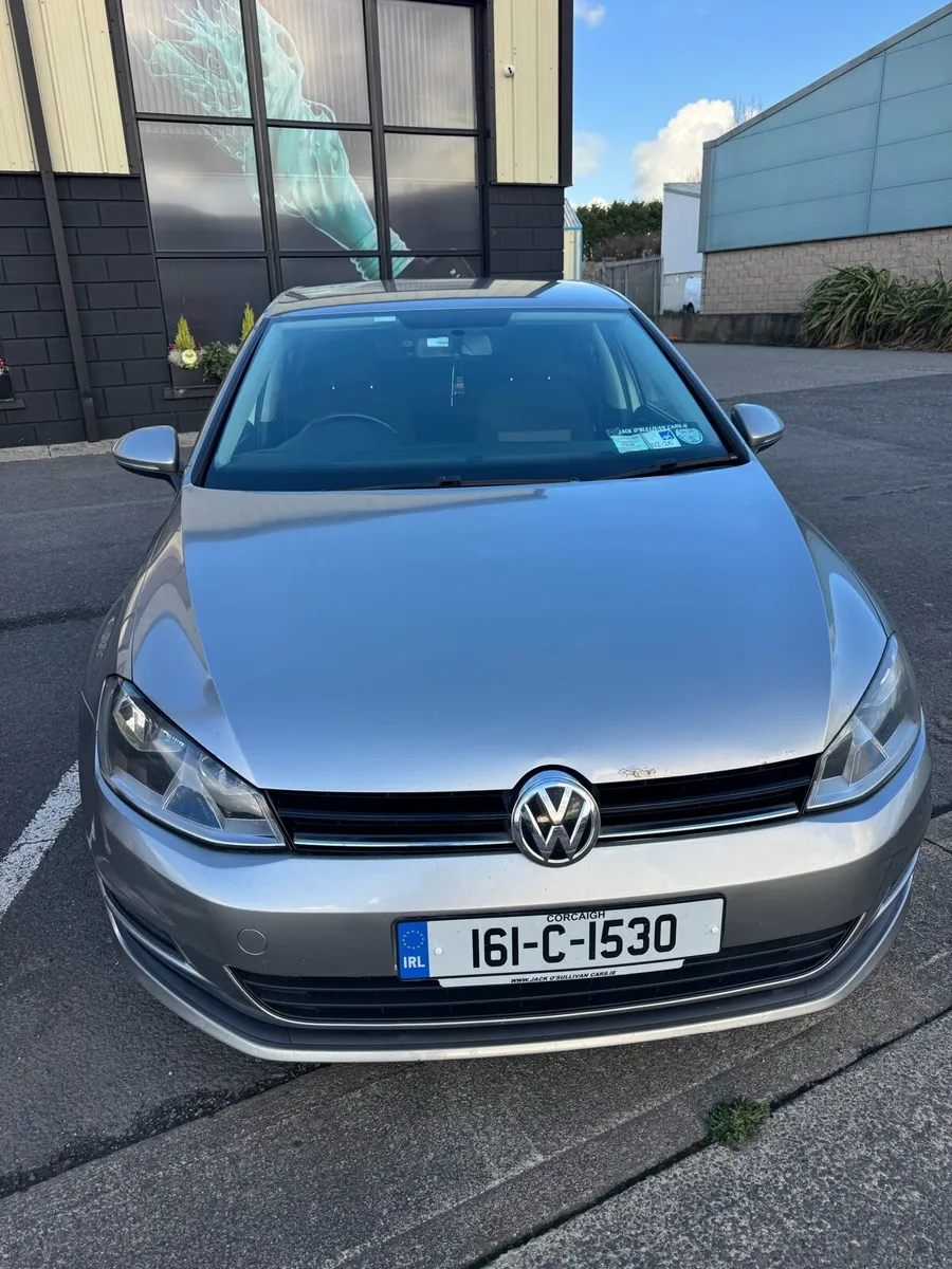 2016 Volkswagen Golf - Image 1