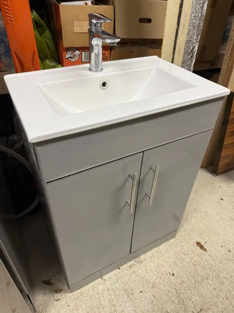 Bathroom Sink - Image 1