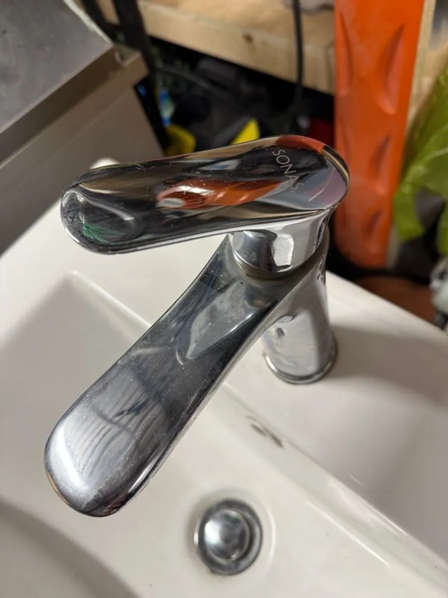 Bathroom Sink - Image 3