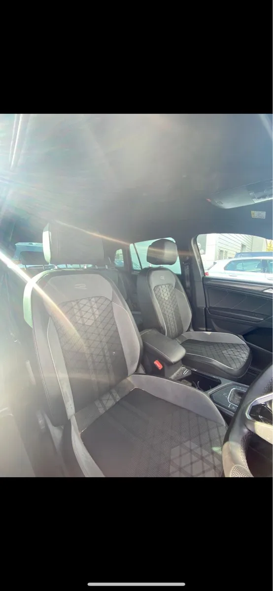 Volkswagen Tiguan R-Line - Image 4