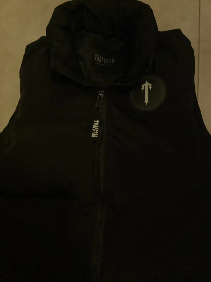 Trapstar body warmer - Image 1