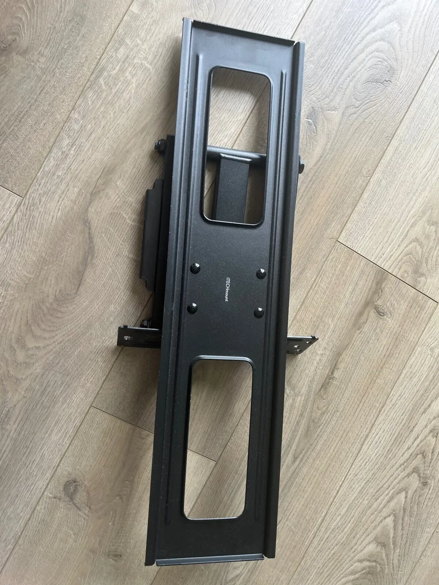 Full motion tv wall bracket - Image 3