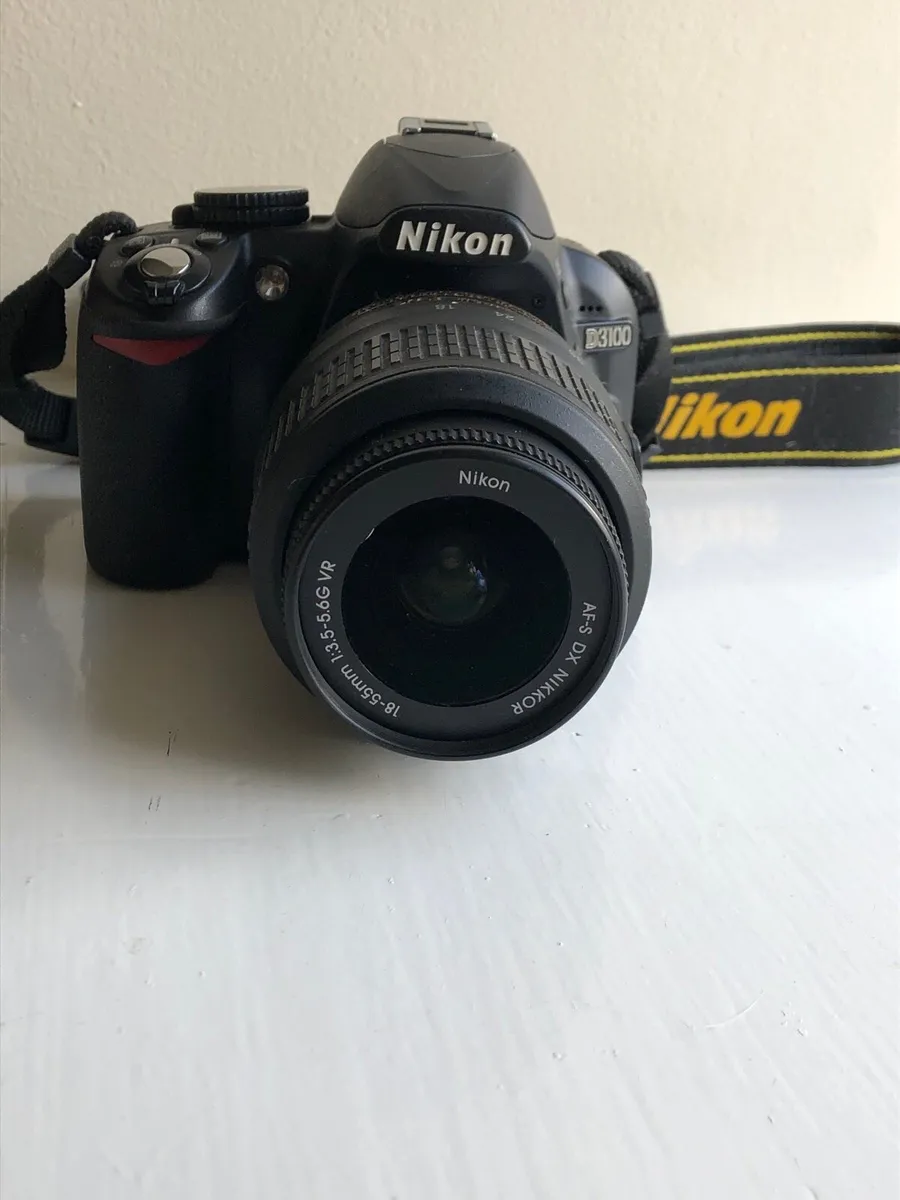 Nikon D3100 - Image 2