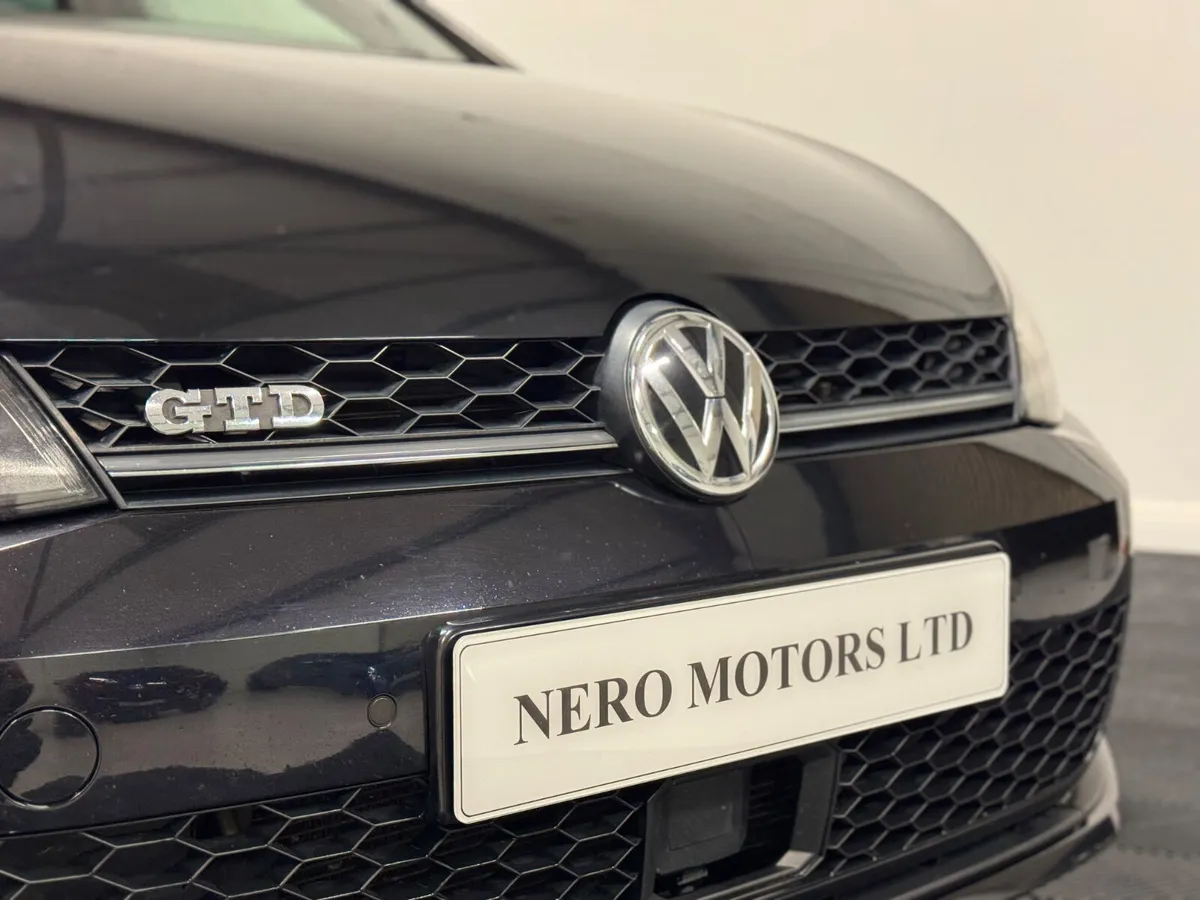 2016 Volkswagen Golf GTD - Image 4