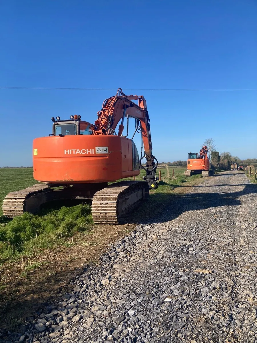 Hitachi ZX225-1 Grab Saw piped - Image 2