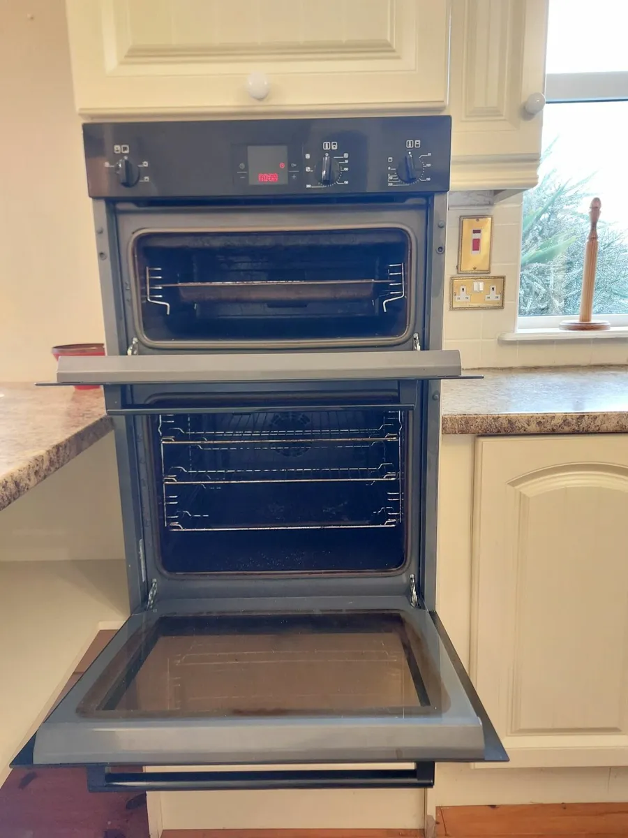 Bosch Integrated Oven - Image 3