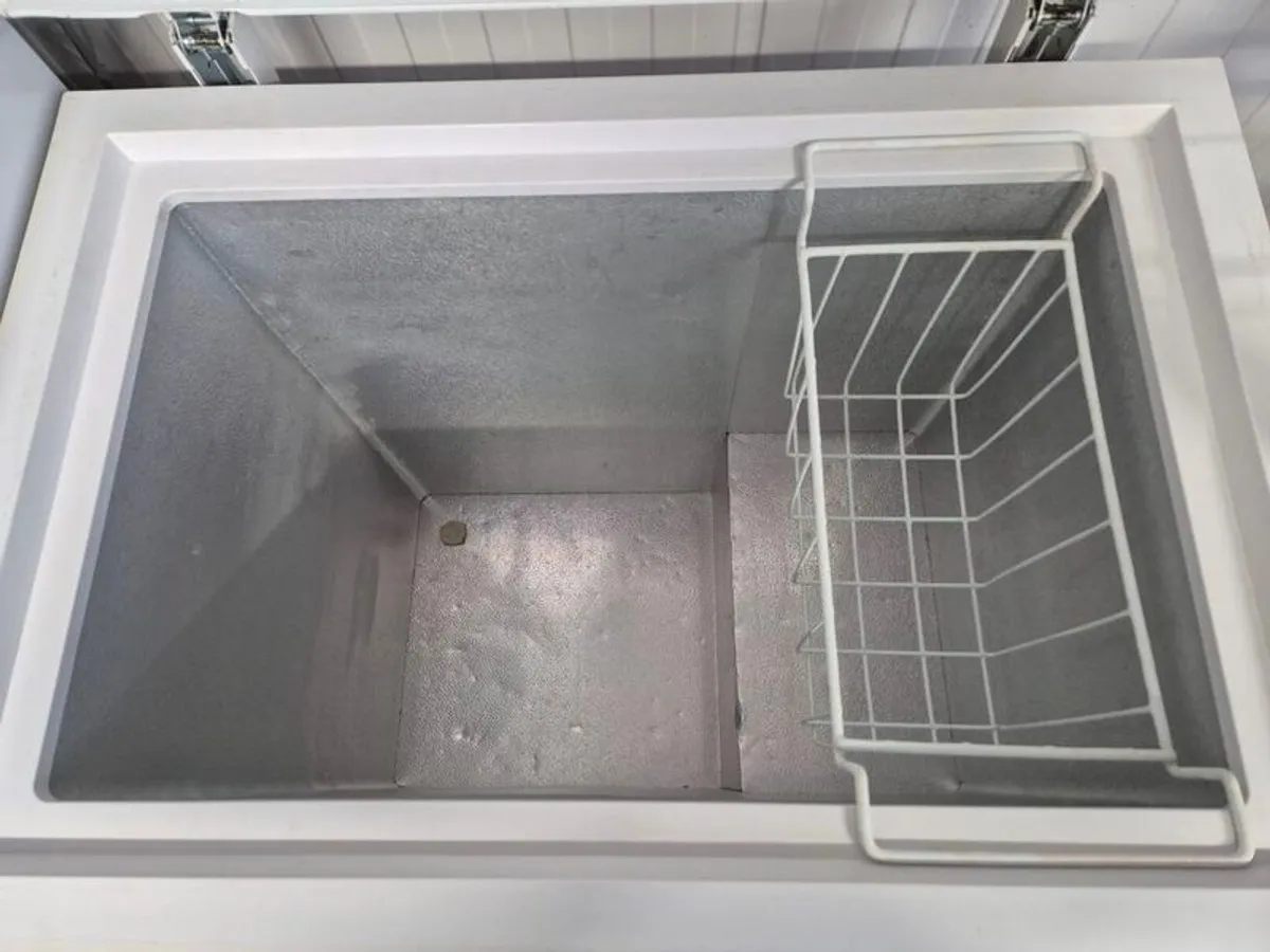chest freezer - Image 4
