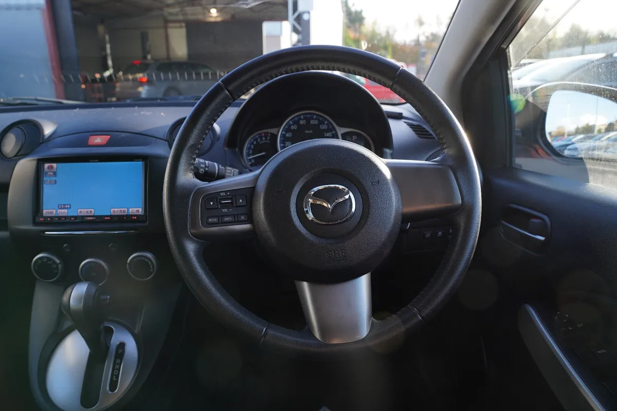 MAZDA DEMIO 2012 RED - Image 10