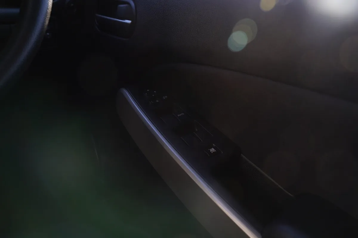 MAZDA DEMIO 2012 RED - Image 13