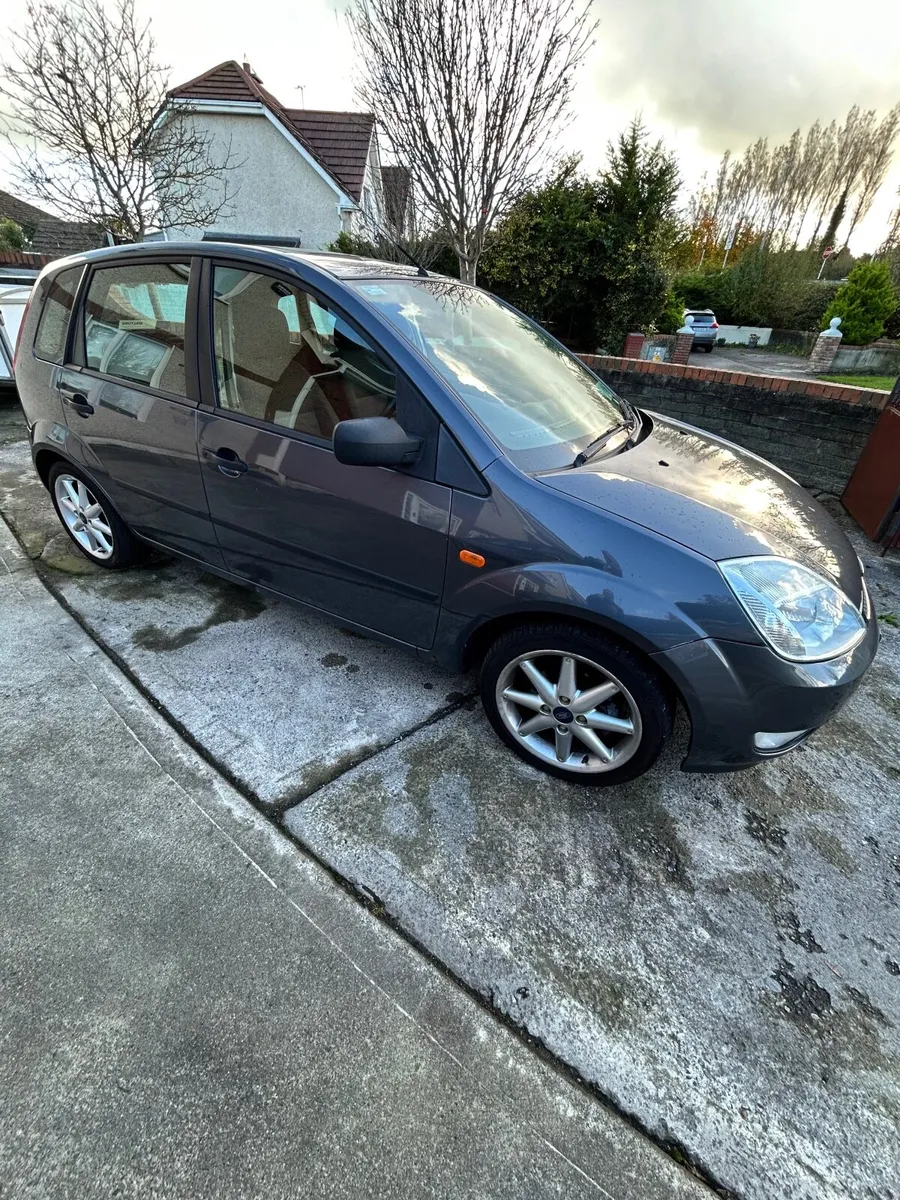 Ford Fiesta 2004 - Image 4