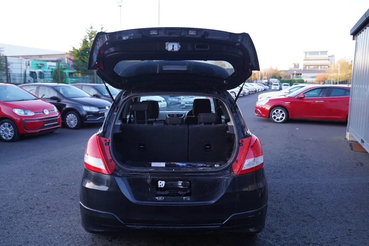 SUZUKI SWIFT 2012 BLACK - Image 7