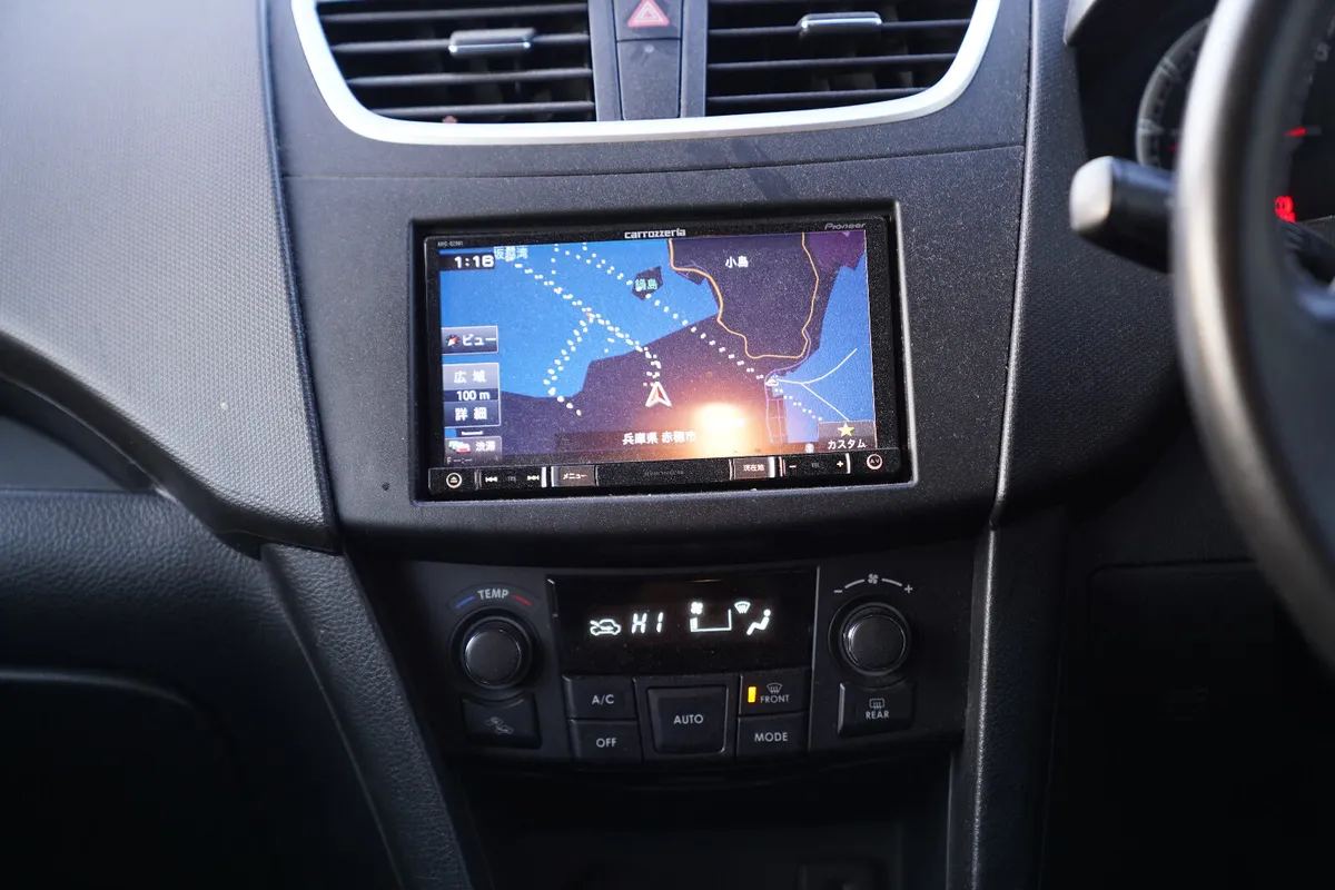 SUZUKI SWIFT 2012 BLACK - Image 13