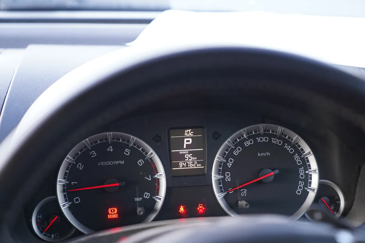 SUZUKI SWIFT 2012 BLACK - Image 12