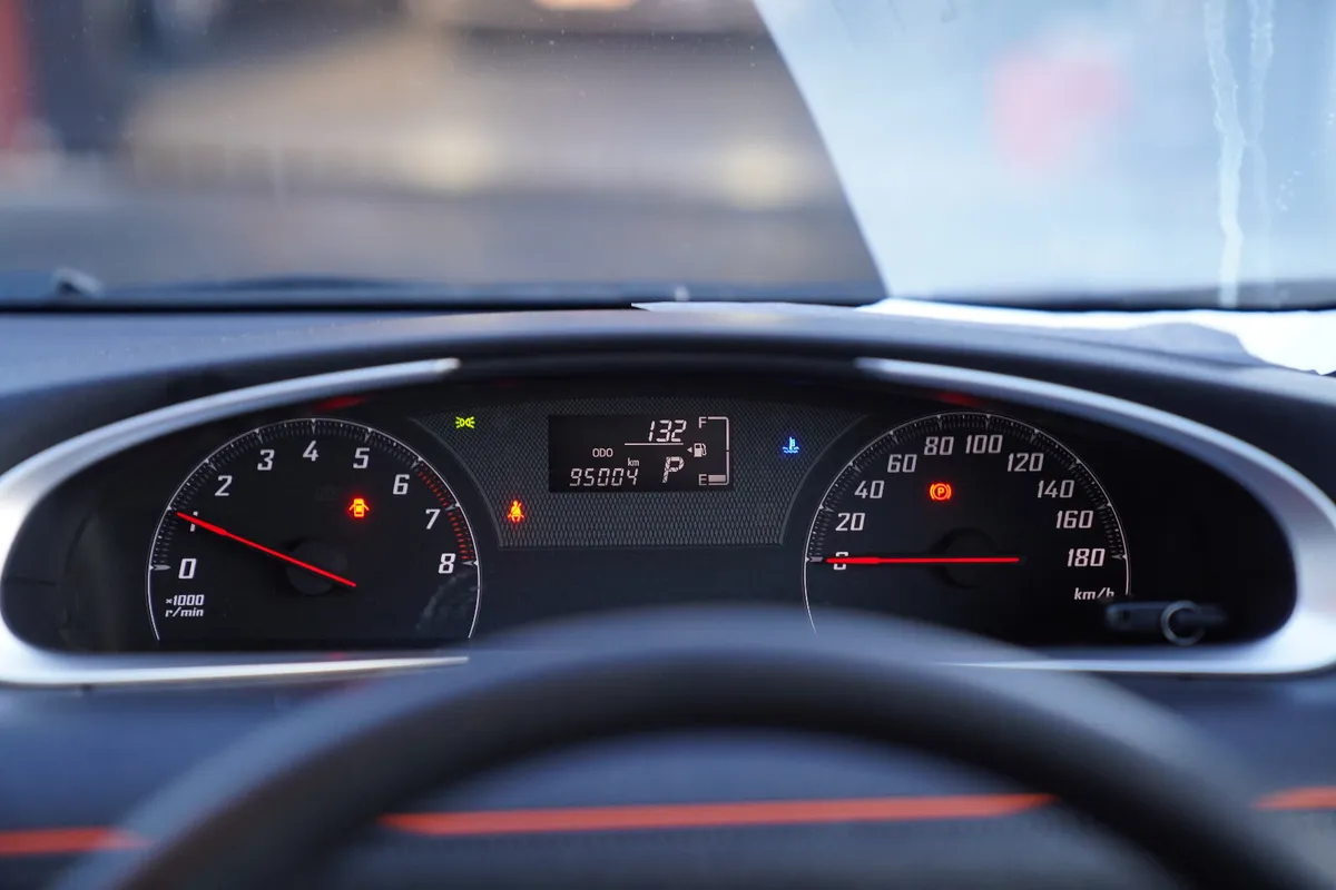 TOYOTA SIENTA 2015 BLACK HYBRID - Image 13