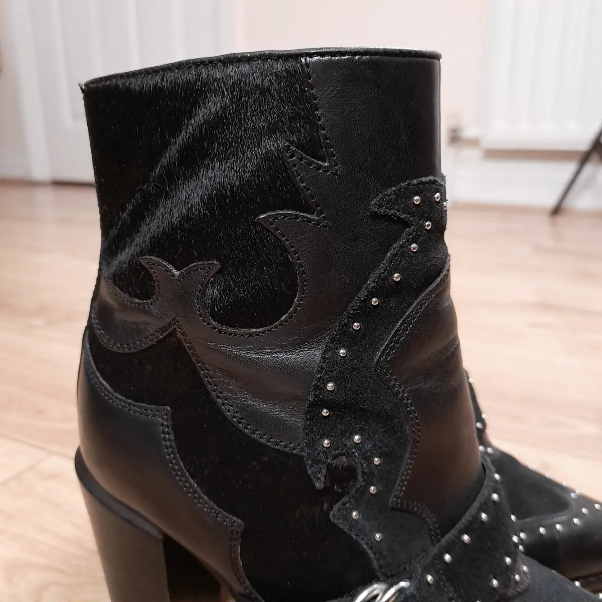 Bronx Black Studded Western Cowboy Ankle Boots 7UK - Image 2