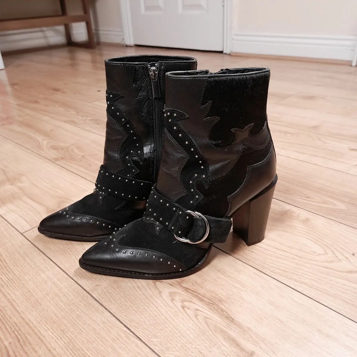 Bronx Black Studded Western Cowboy Ankle Boots 7UK - Image 1