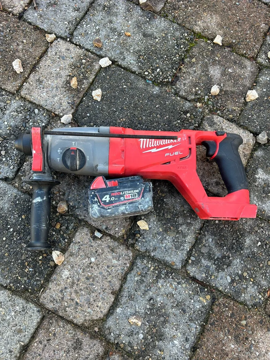 Milwaukee sds - Image 1