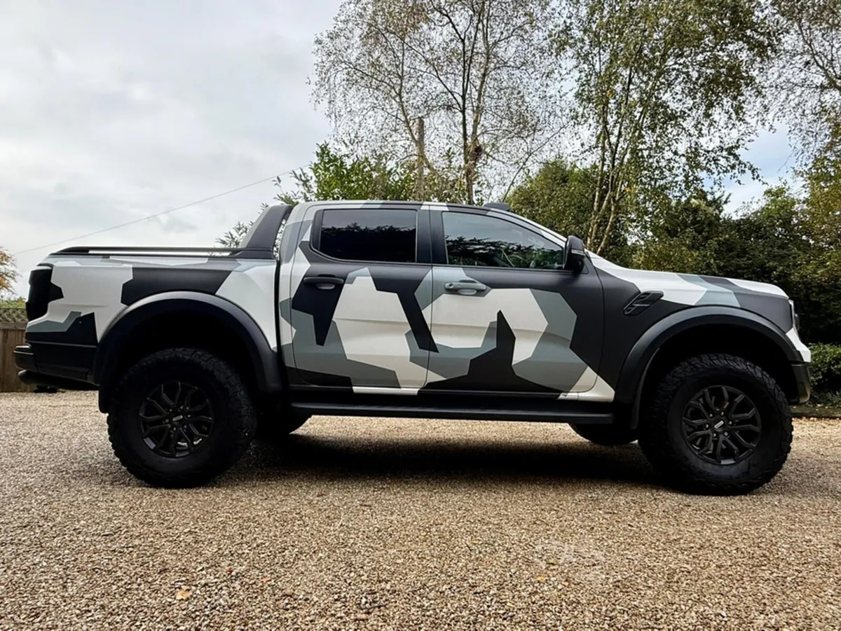 Ford Ranger *Sale Agreed* RAPTOR 3.0 PETROL - Image 3