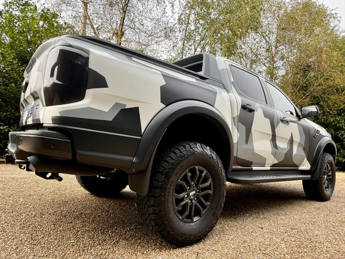 Ford Ranger *Sale Agreed* RAPTOR 3.0 PETROL - Image 4