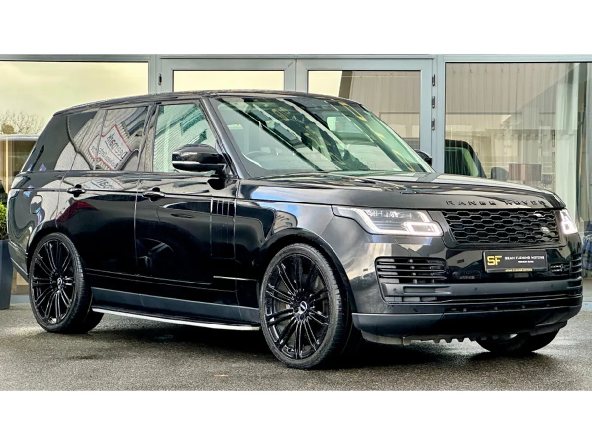 Land Rover Range Rover RANGEROVER 2.0 P400E VOGUE - Image 1