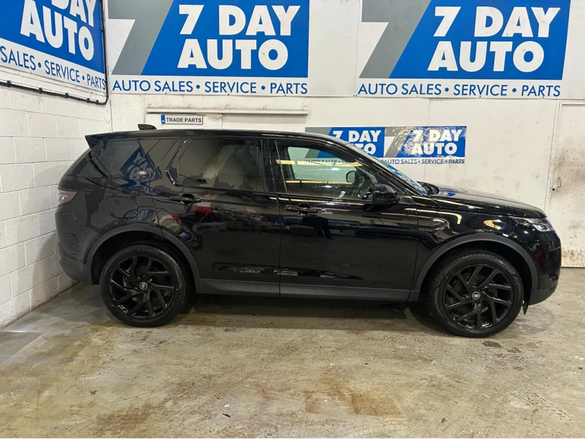 Land Rover Discovery Sport 2.0 ED4 FWD 5DR - Image 3