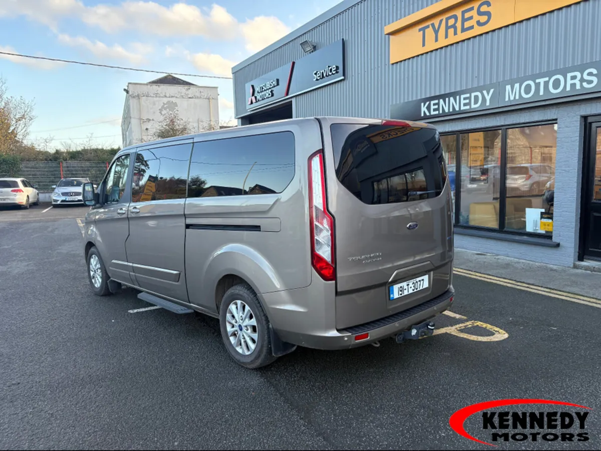 Ford Tourneo CUSTOM 320 T1TDCI 5DR - Image 2