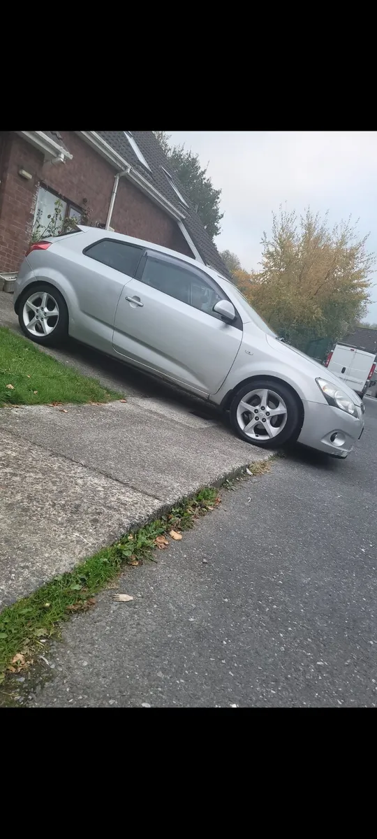 Kia Pro Ceed 1.6 Diesel, Fresh NCT, Fresh Valet - Image 3