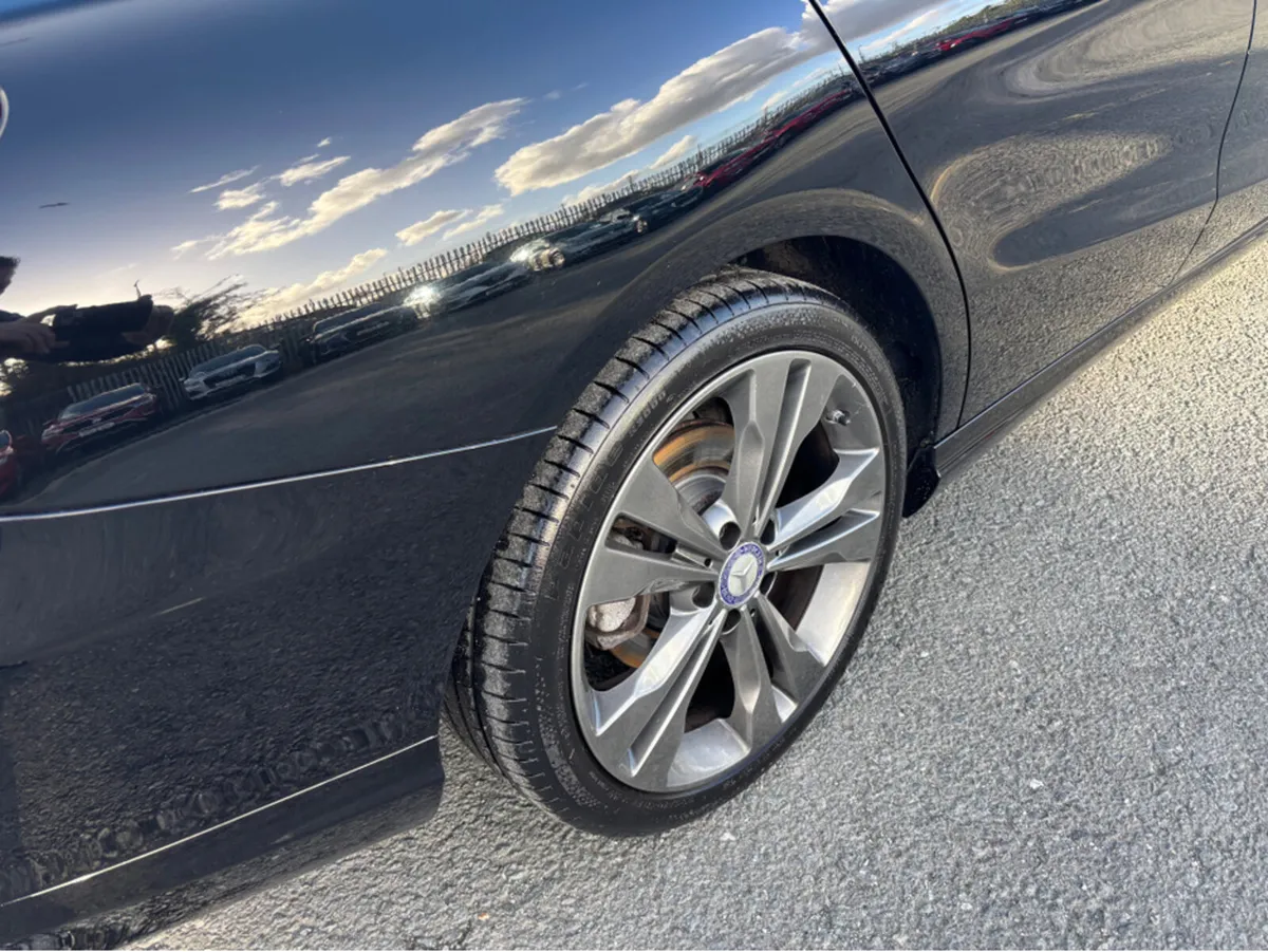 Mercedes-Benz CLA 180 D URBAN 4DR - Image 2