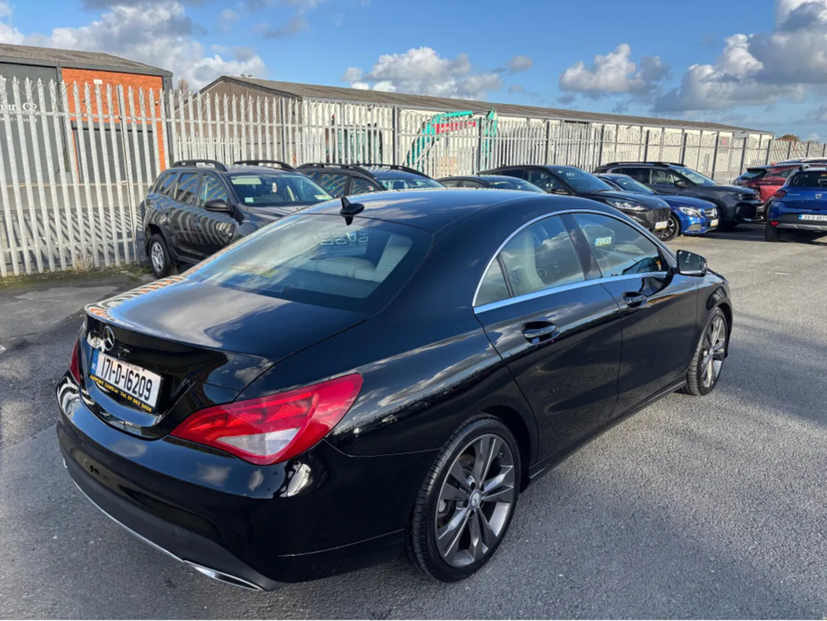Mercedes-Benz CLA 180 D URBAN 4DR - Image 3