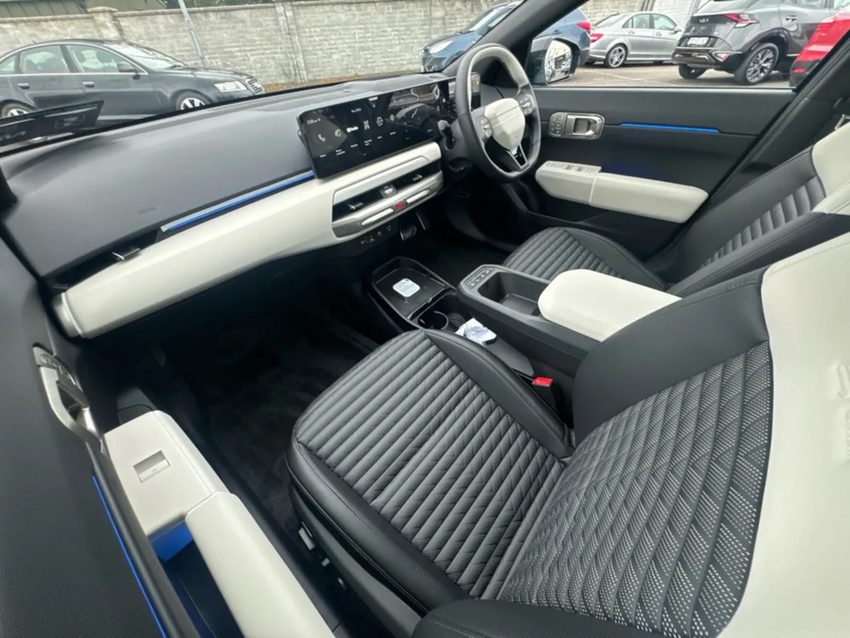 Kia EV4 GT LINE - Image 4