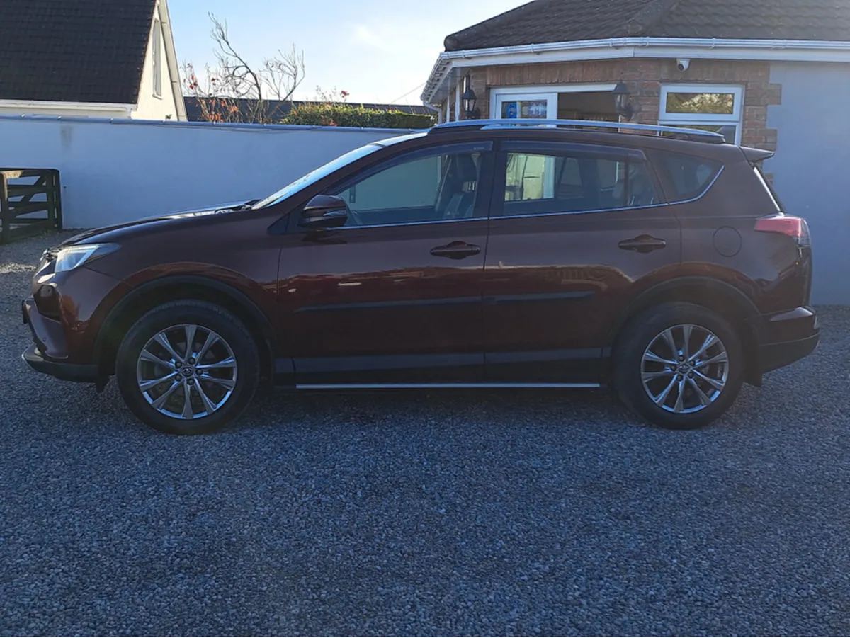 Toyota RAV4 Sol Model 2.0 Diesel with Side steps, - Image 3