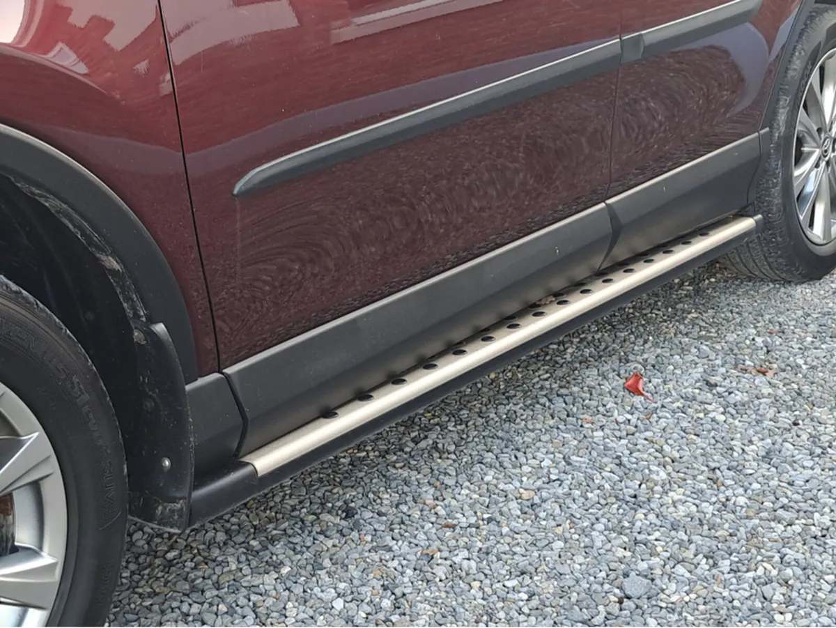 Toyota RAV4 Sol Model 2.0 Diesel with Side steps, - Image 4