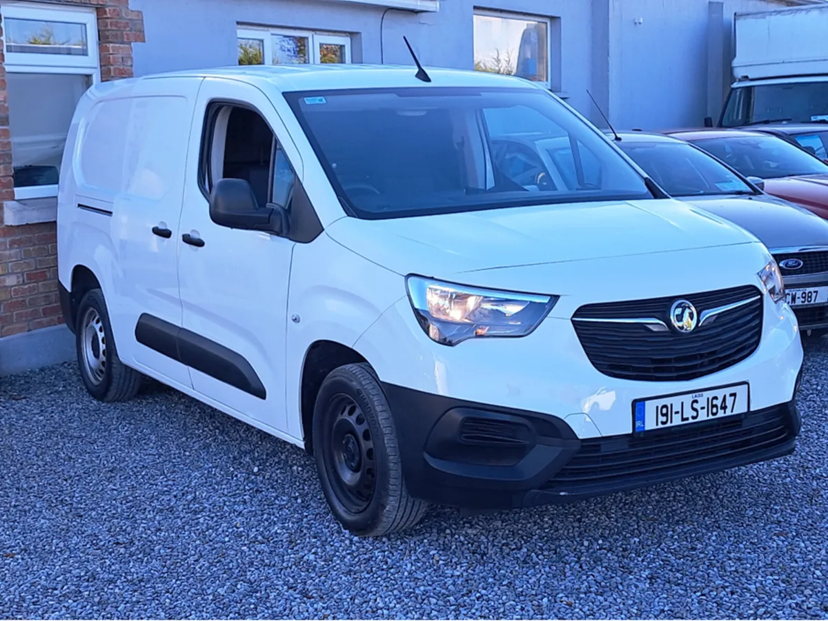 Vauxhall Combo Van Edition Model 2300 1.5 Diesel w - Image 1