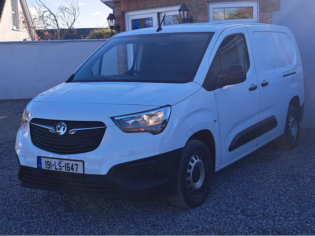 Vauxhall Combo Van Edition Model 2300 1.5 Diesel w - Image 2