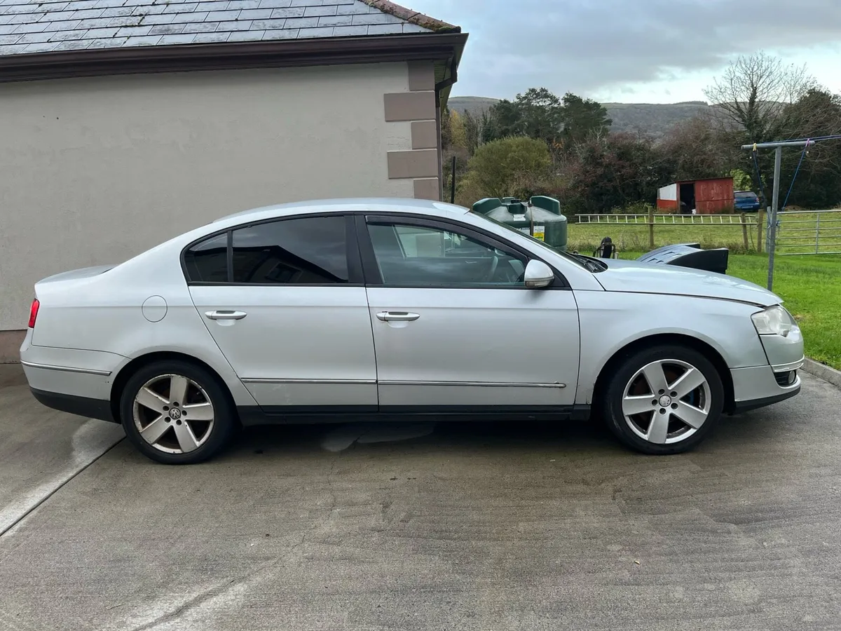 2010VW Passat 1.9TDI - Image 2