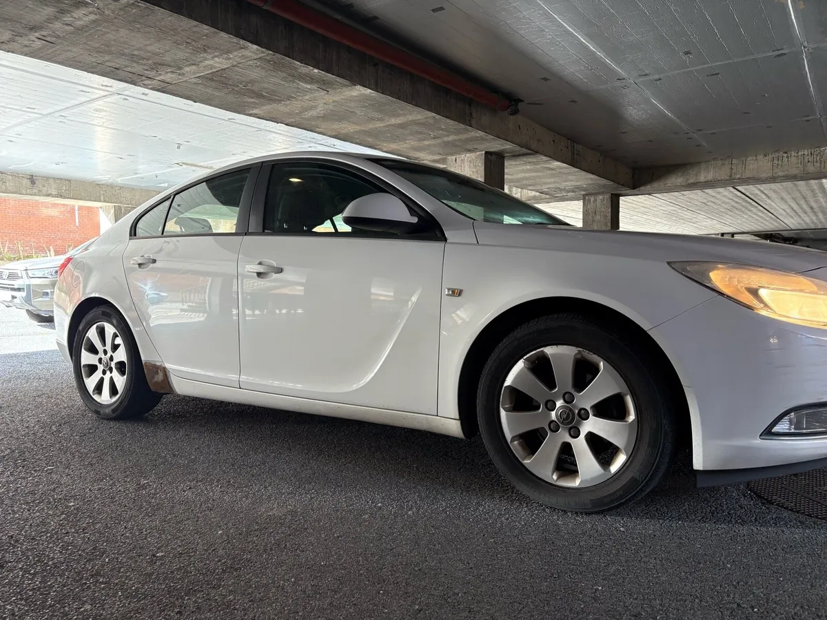 Opel Insignia 2.0 cdti - Image 3