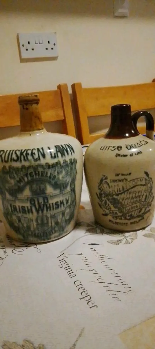 Old whiskey jars - Image 3