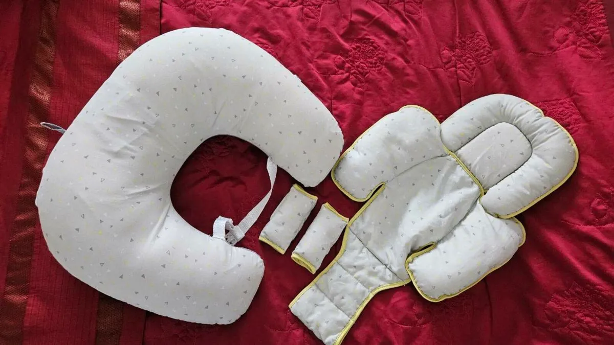 Clevamama Nursing Pillow - Image 3