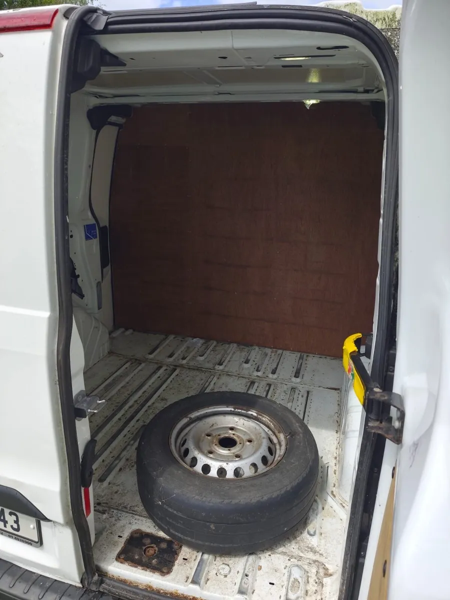 Ford Transit Custom 2018 - Image 4