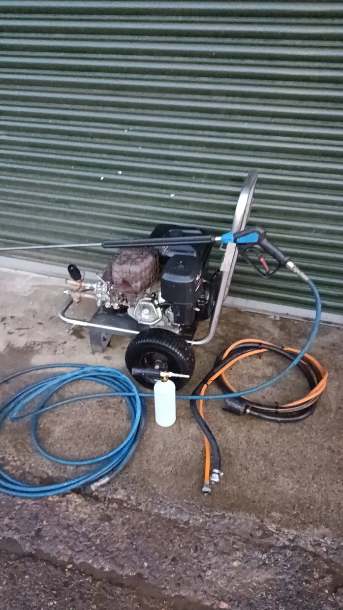 Briggs 21 LPM 200 bar pressure washer - Image 1
