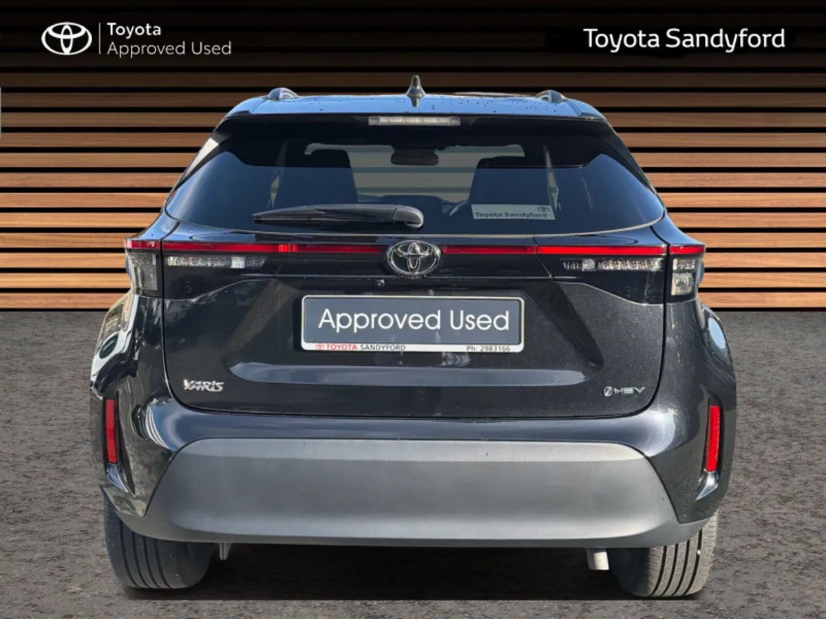 Toyota Yaris Cross LUNA SPORT // REAR CAMERA // SM - Image 4