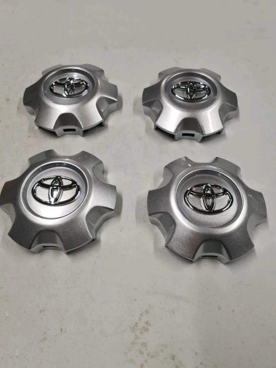 Landcruiser Center Caps - Image 4