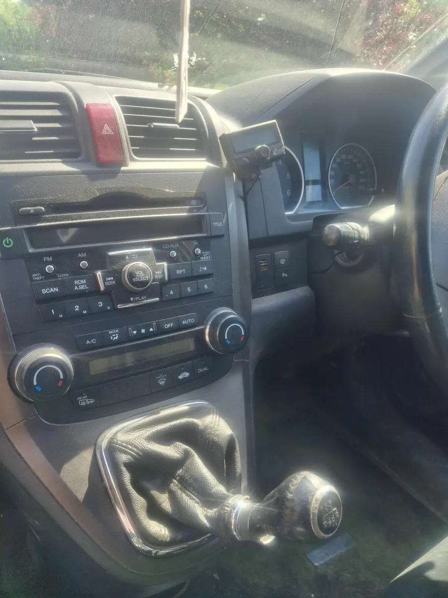 Honda CR-V 2011 - Image 1