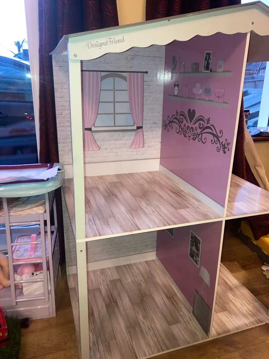 Large doll house - Image 3